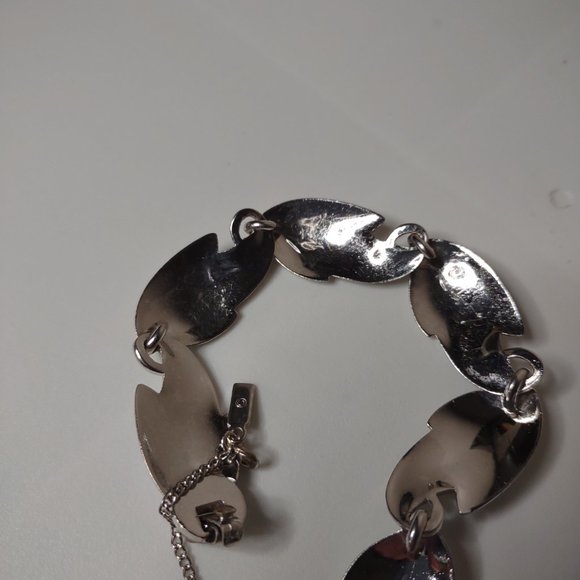 Silver Tone Monet Leaf Bracelet - Picture 11 of 11